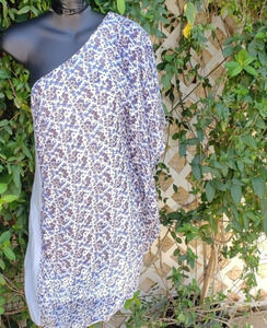 bebe Blue Floral One Shoulder Dress.‎